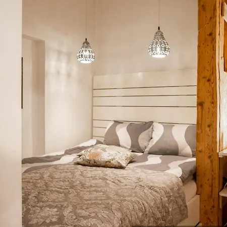 Bohemian Hideout, Old Town, Tartu Home Exterior photo