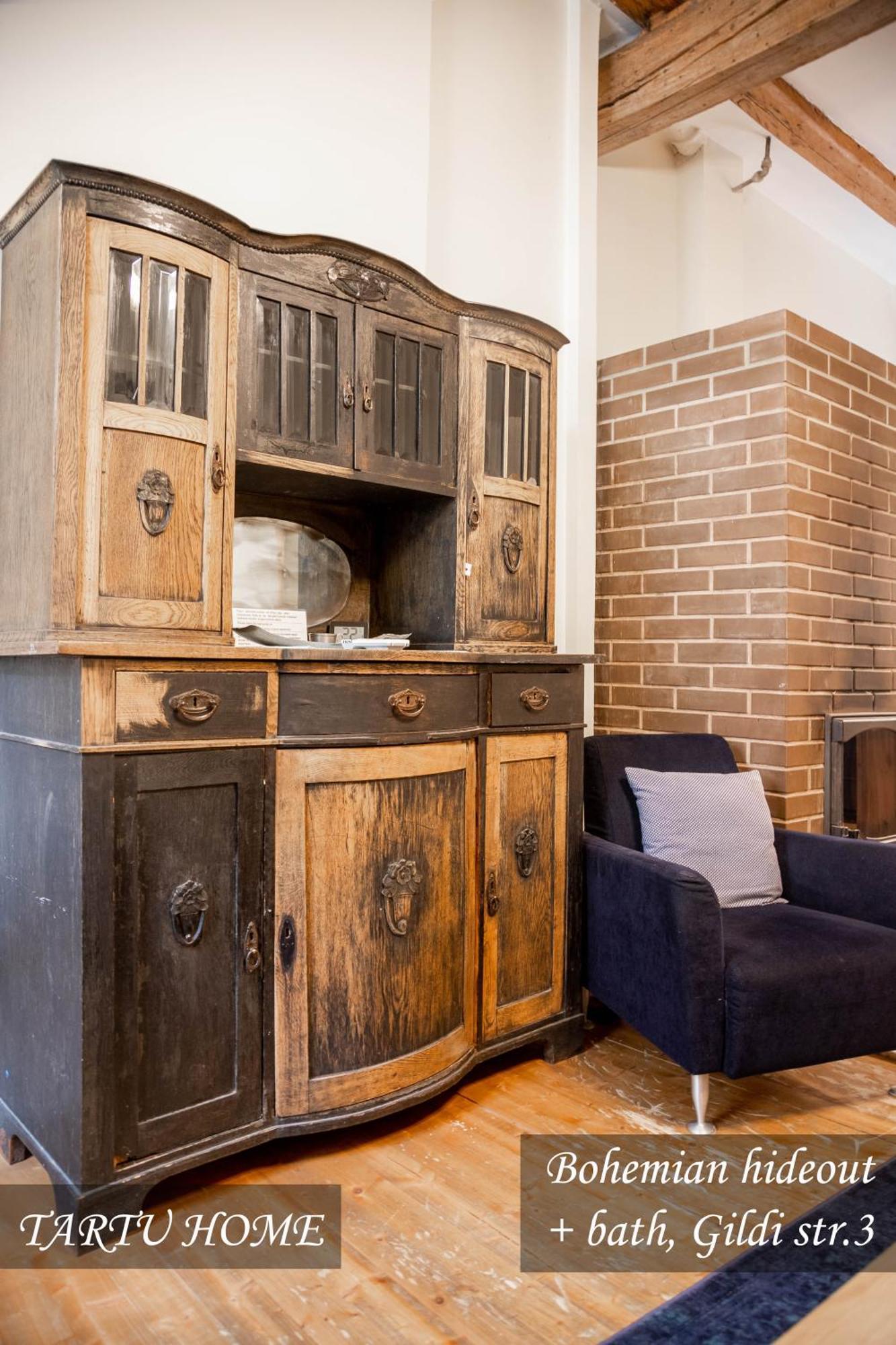 Bohemian Hideout, Old Town, Apartment Tartu
